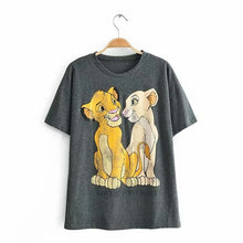 Load image into Gallery viewer, JXYSY camiseta de mujer 2020 verano estilo inglés moda León de dibujos animados estampado de rey o-cuello de manga corta Camiseta femenina Tops